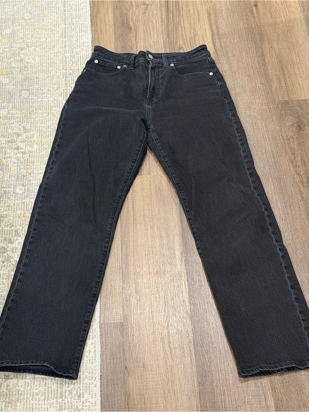 Madewell Curvy 90’s Straight Leg Jeans in Washed Black